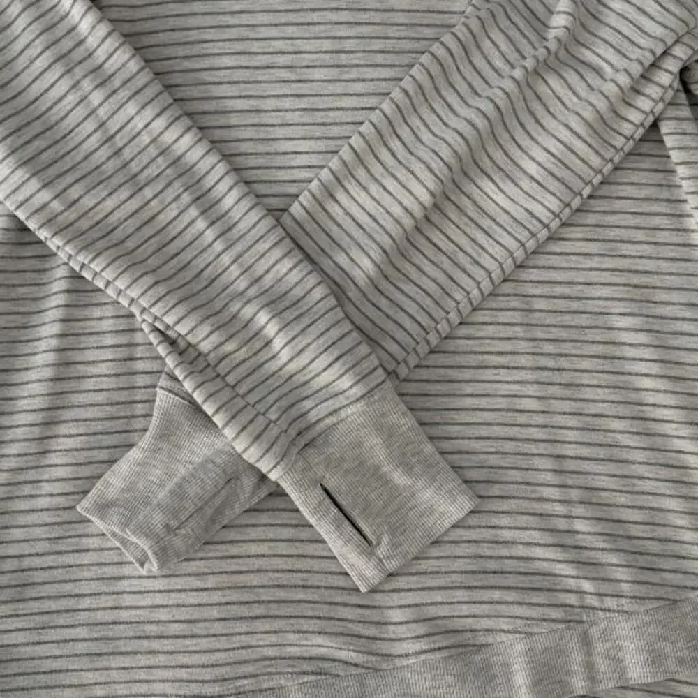 Danskin Gray Cream Stripe Pullover Sweatshirt Hi-Lo Hem Long Sleeve L - Picture 4 of 5